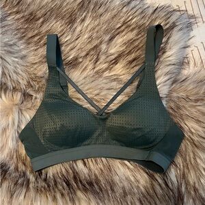 Victoria Secret green strappy sports bra 32A